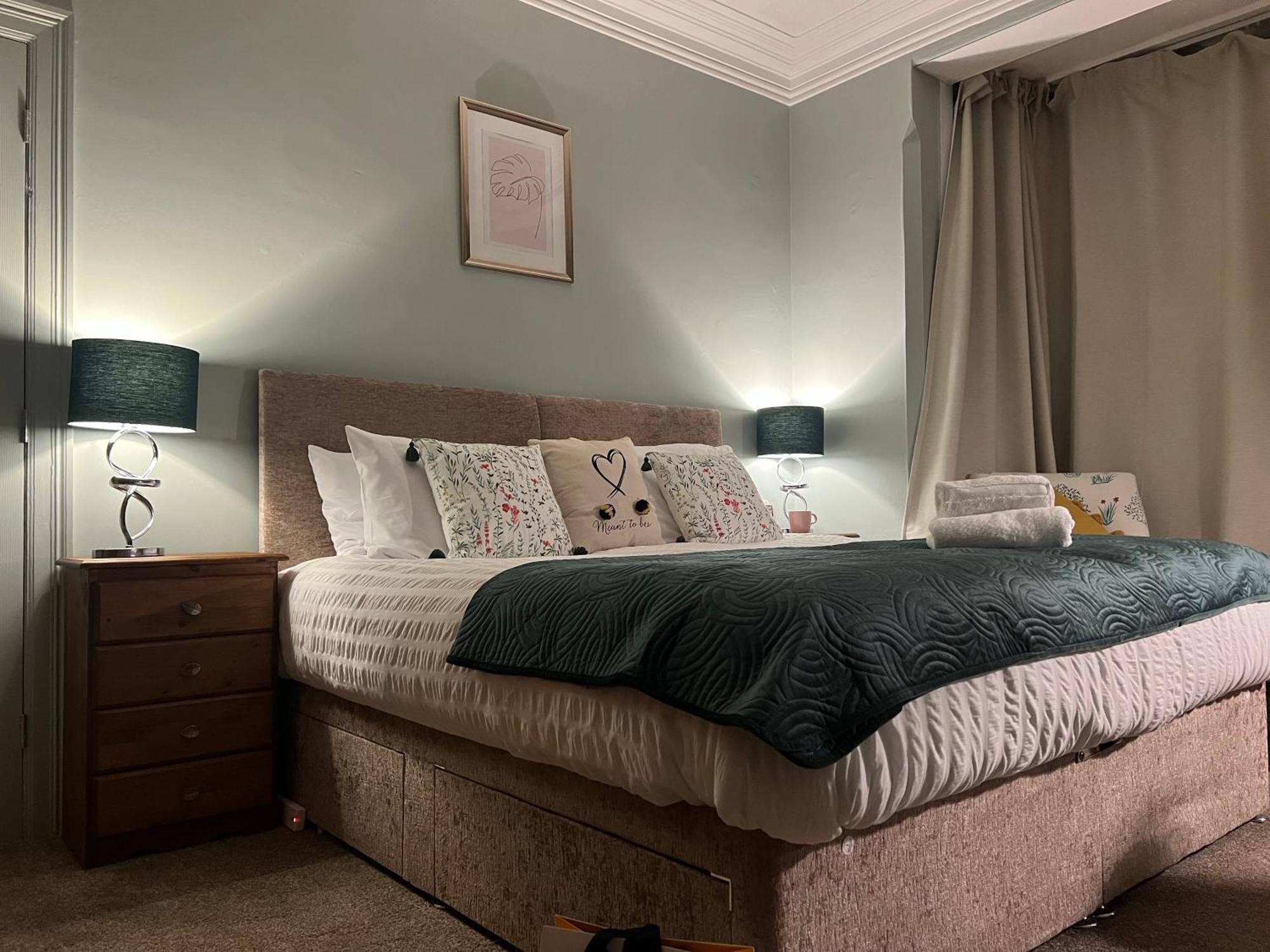The Rose- Grd Floor, 2-5 Beds, Smarttv, Uni, Tram, M250 Fibre Apartment นอตติงแฮม ภายนอก รูปภาพ