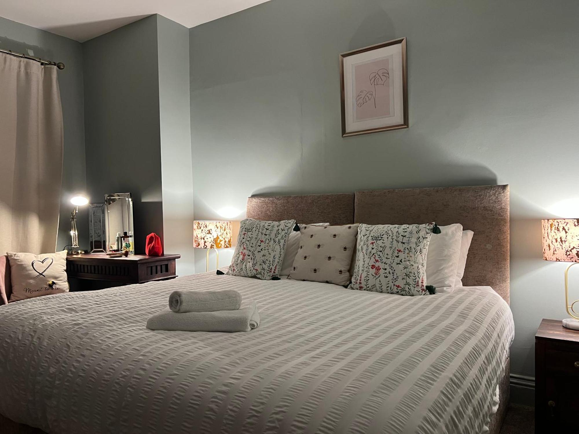 The Rose- Grd Floor, 2-5 Beds, Smarttv, Uni, Tram, M250 Fibre Apartment นอตติงแฮม ภายนอก รูปภาพ